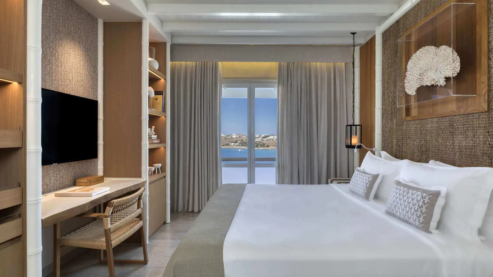 Santa Marina Deluxe Room Gallery 1
