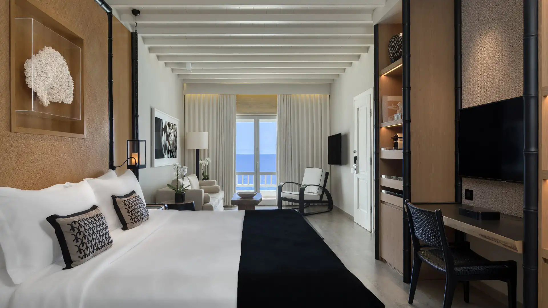 RESORT SUITE