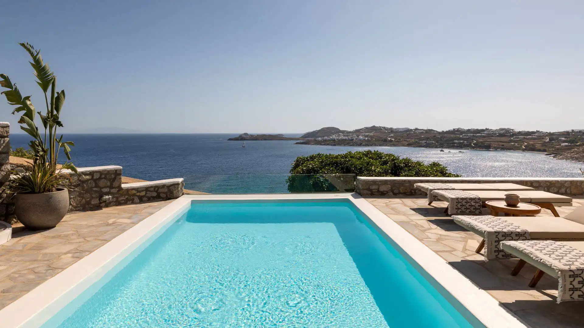 VILLA EMERALD