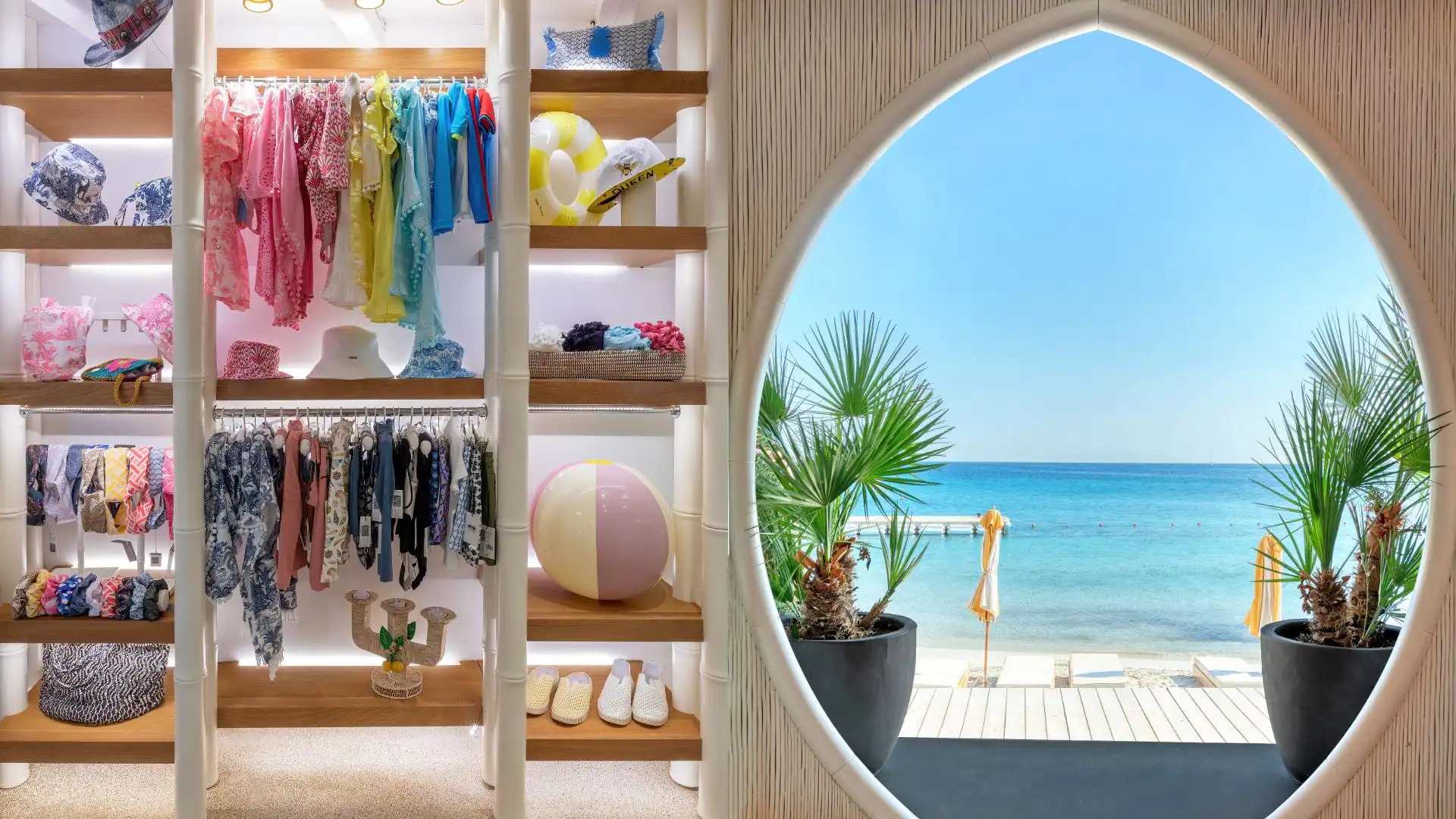 REEF BOUTIQUE